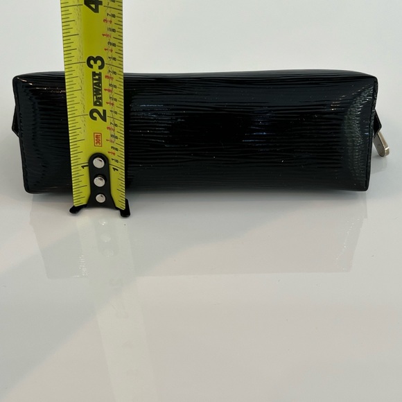 LOUIS VUITTON BLACK VERNIS LEATHER COSMETIC BAG POUCH - Picture 9 of 17